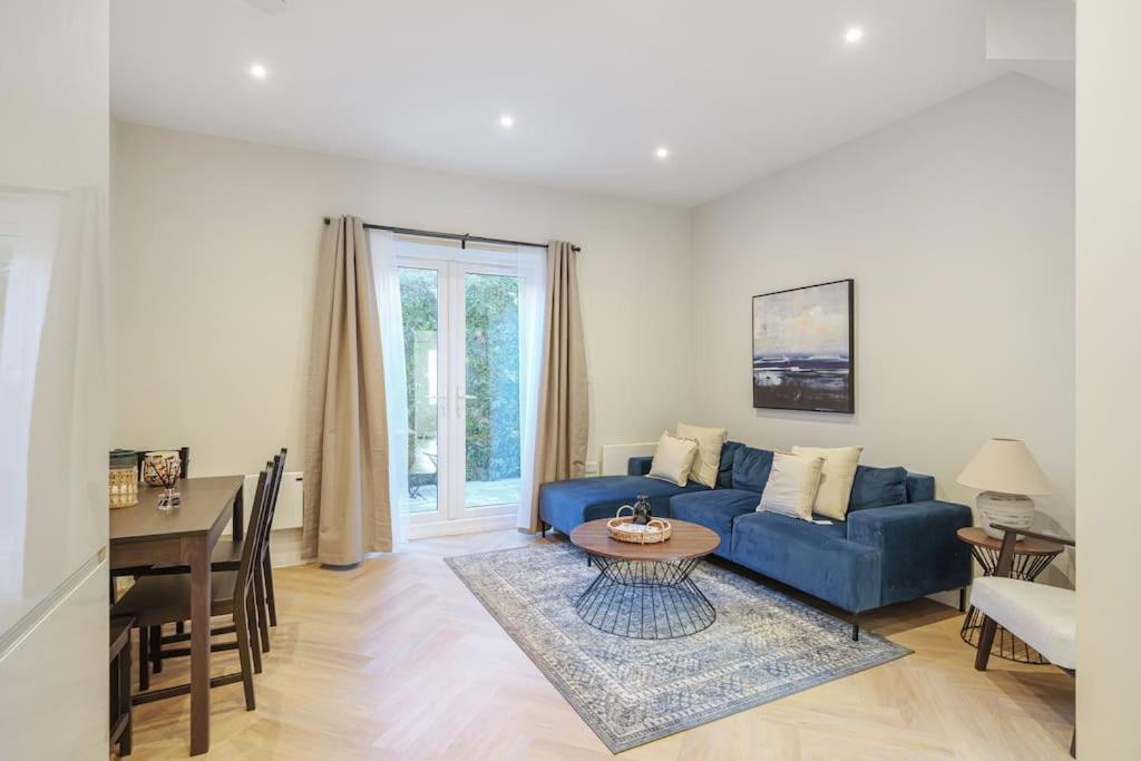 런던 Cosy Tooting Retreat: 2-Bed Gem 아파트 외부 사진