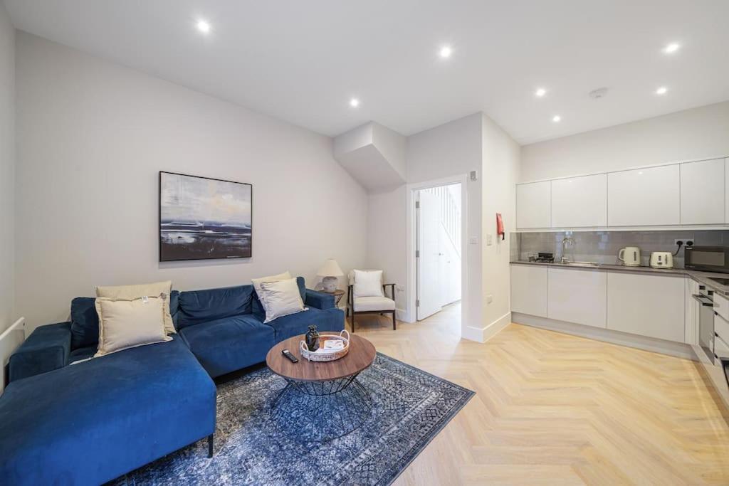 런던 Cosy Tooting Retreat: 2-Bed Gem 아파트 외부 사진